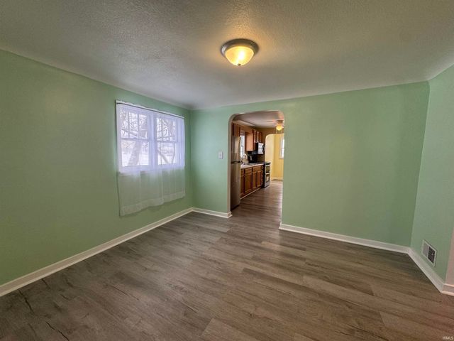 1930 Bremer Road, Fort Wayne, IN 46803