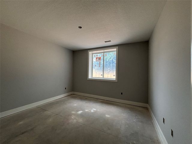 5314 172nd Street, Urbandale, IA 50323