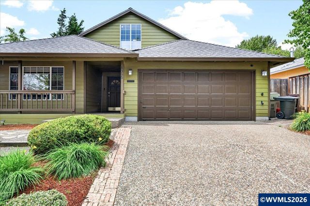 1395 SE 64th Av, Hillsboro, OR 97123