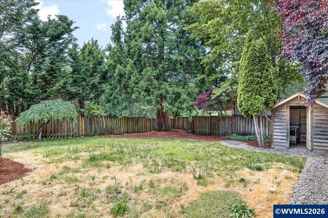 1395 SE 64th Av, Hillsboro, OR 97123