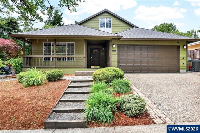 1395 SE 64th Av, Hillsboro, OR 97123