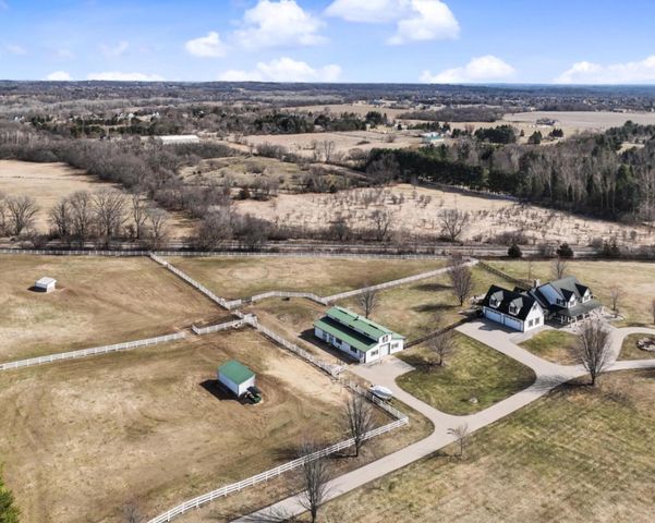 W354S8010 Highway 59, Eagle, WI 53119