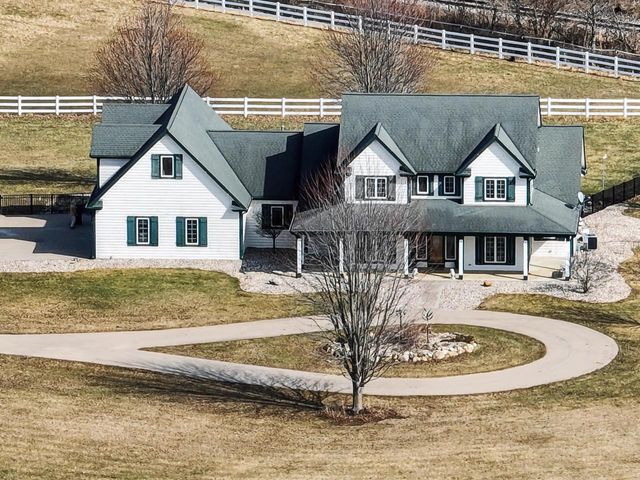 W354S8010 Highway 59, Eagle, WI 53119