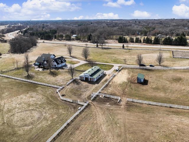 W354S8010 Highway 59, Eagle, WI 53119