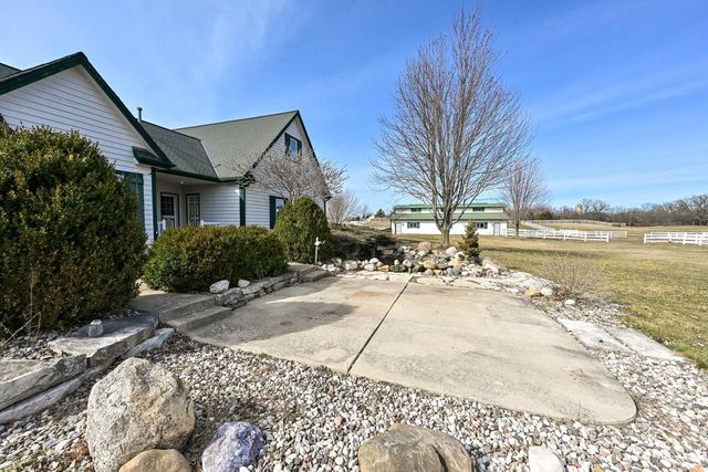 W354S8010 Highway 59, Eagle, WI 53119