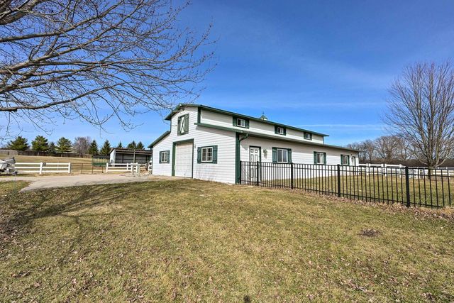 W354S8010 Highway 59, Eagle, WI 53119