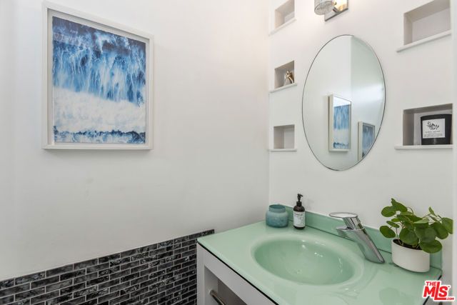 28711 Pacific Coast Highway 18, Malibu, CA 90265