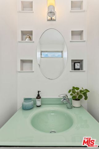 28711 Pacific Coast Highway 18, Malibu, CA 90265