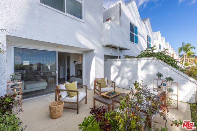 28711 Pacific Coast Highway 18, Malibu, CA 90265