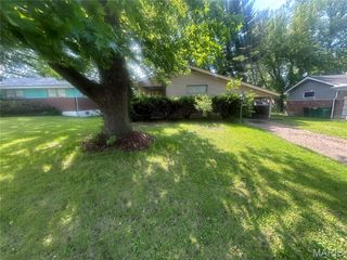 9919 Lanier Drive, St Louis, MO 63136