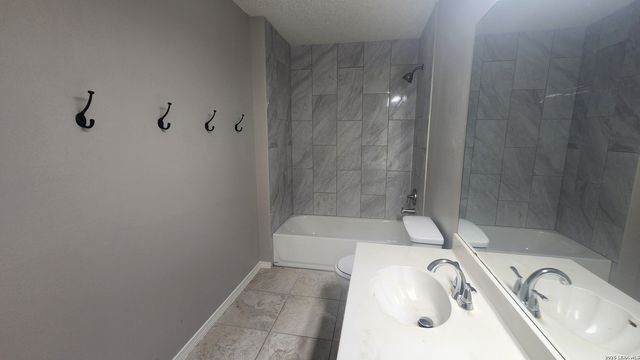 8206 Talkenhorn, Converse, TX 78109