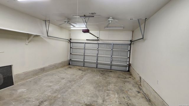 8206 Talkenhorn, Converse, TX 78109