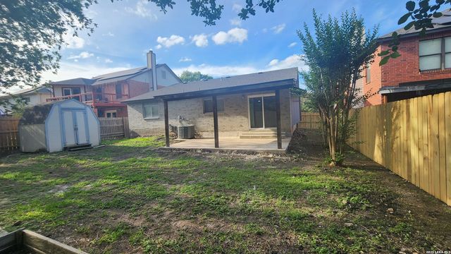 8206 Talkenhorn, Converse, TX 78109