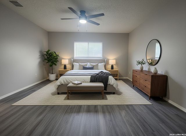 8206 Talkenhorn, Converse, TX 78109