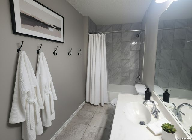 8206 Talkenhorn, Converse, TX 78109