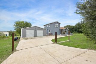 730 Spoke Hollow RD, Lockhart, TX 78644