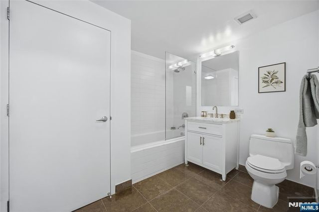 88 Morgan Street 4307, Jersey City, NJ 07302