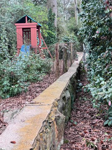9 Kenwood Lane, Greenville, SC 29609