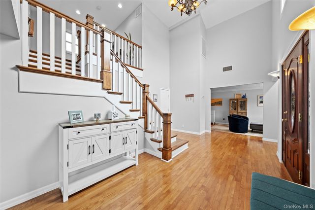 625 Edgewater Road, Oakdale, NY 11769