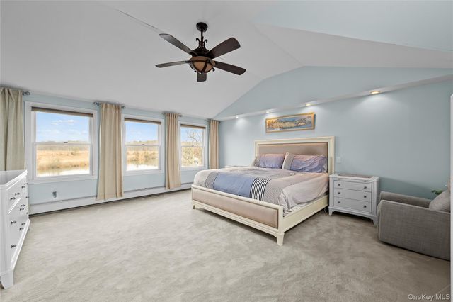 625 Edgewater Road, Oakdale, NY 11769