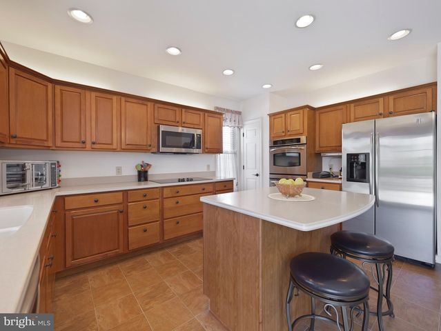 18812 ISLAND DRIVE, Hagerstown, MD 21742