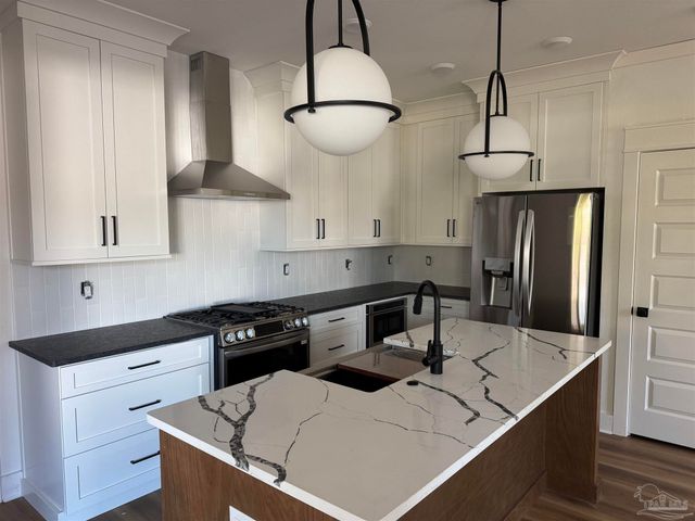 1212 N 6th Ave, Pensacola, FL 32503