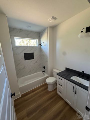 1212 N 6th Ave, Pensacola, FL 32503