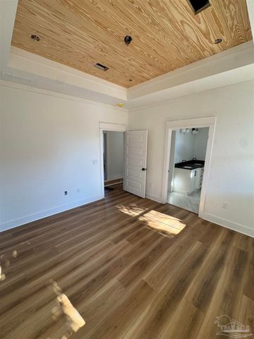 1212 N 6th Ave, Pensacola, FL 32503