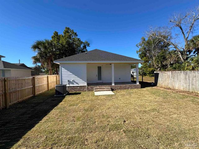 1212 N 6th Ave, Pensacola, FL 32503