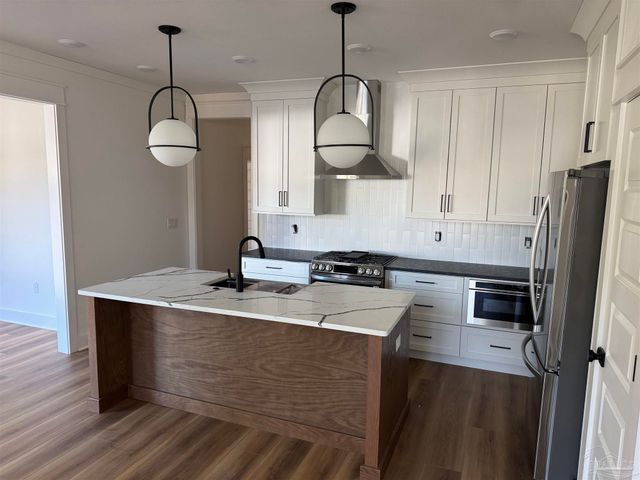 1212 N 6th Ave, Pensacola, FL 32503