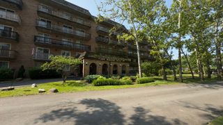 500 Redondo 308, Downers Grove, IL 60516