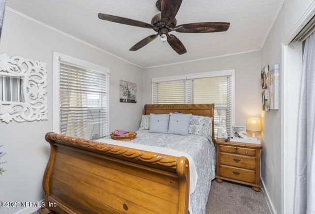 325 CHESTNUT Drive, Jacksonville, FL 32208