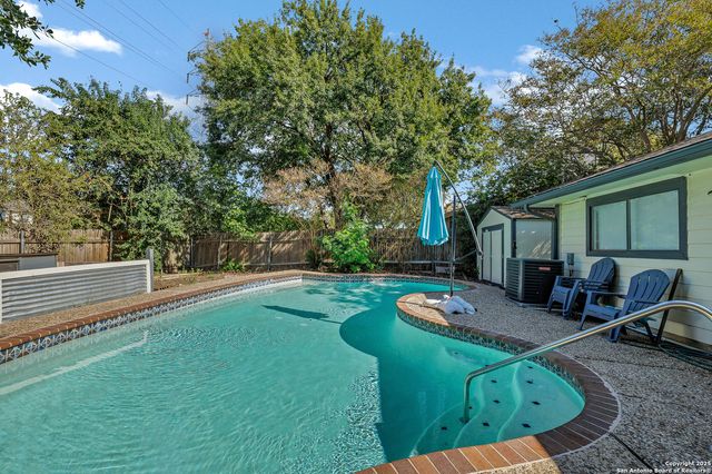 10243 Grand Meadow, San Antonio, TX 78239