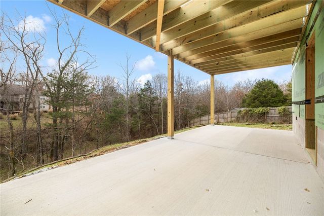 11 Slifer Lane, Bella Vista, AR 72714