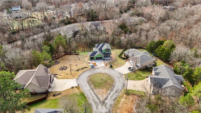 11 Slifer Lane, Bella Vista, AR 72714