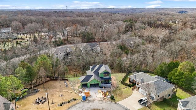 11 Slifer Lane, Bella Vista, AR 72714