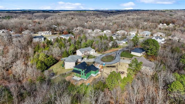 11 Slifer Lane, Bella Vista, AR 72714