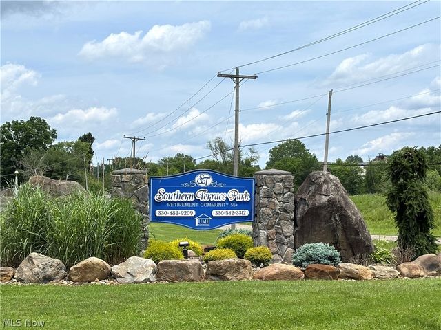 1229 Columbiana Lisbon Road 76, Columbiana, OH 44408