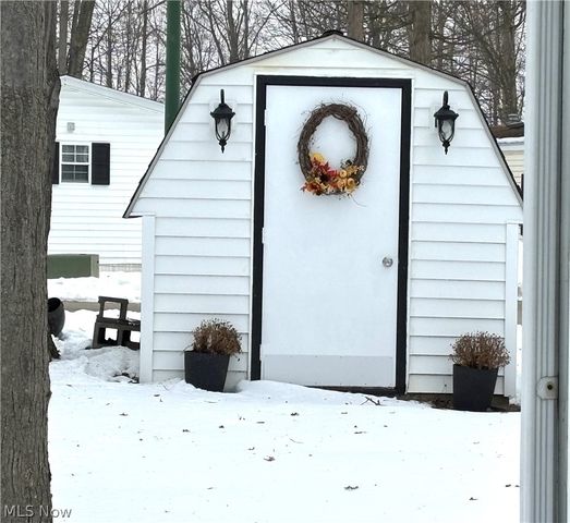 1229 Columbiana Lisbon Road 76, Columbiana, OH 44408