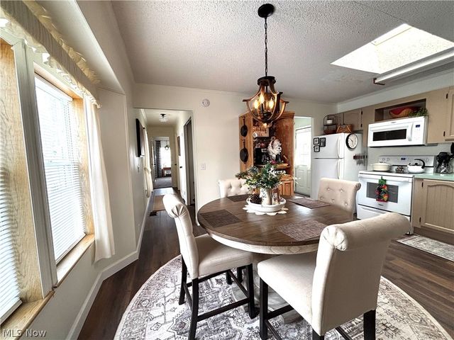 1229 Columbiana Lisbon Road 76, Columbiana, OH 44408