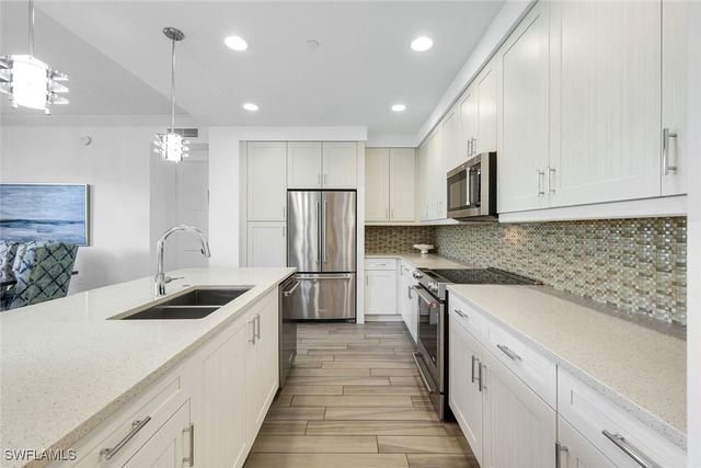 1035 3rd AVE S 305, Naples, FL 34102