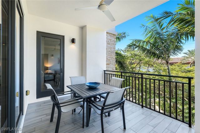 1035 3rd AVE S 305, Naples, FL 34102