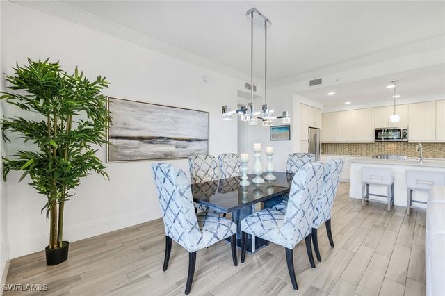 1035 3rd AVE S 305, Naples, FL 34102