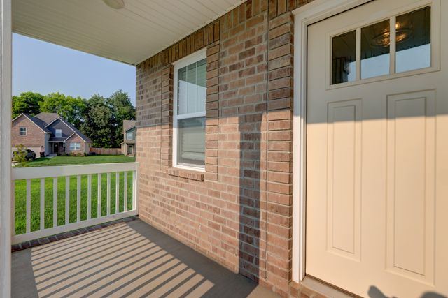1385 Harmon Ln, Clarksville, TN 37042