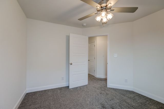 1385 Harmon Ln, Clarksville, TN 37042