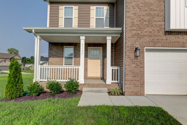 1385 Harmon Ln, Clarksville, TN 37042