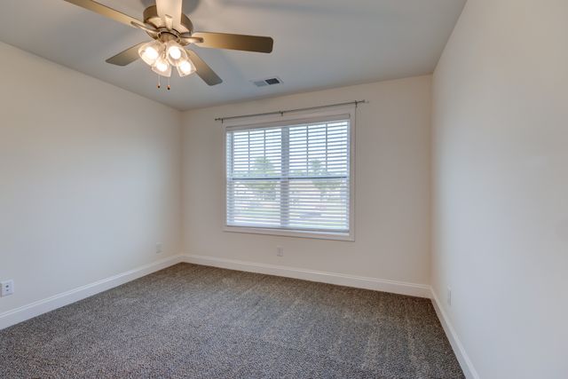 1385 Harmon Ln, Clarksville, TN 37042