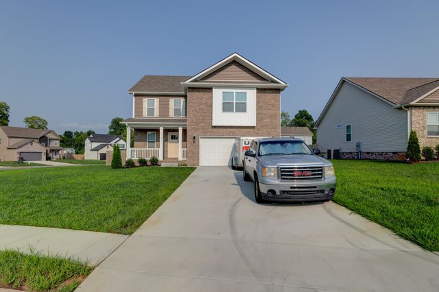 1385 Harmon Ln, Clarksville, TN 37042