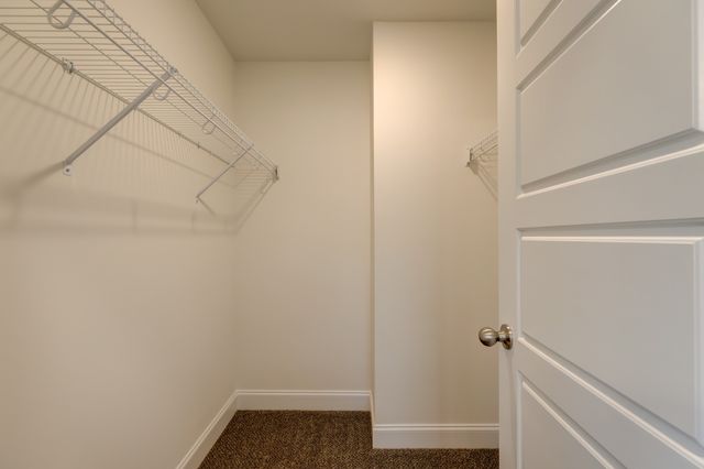 1385 Harmon Ln, Clarksville, TN 37042