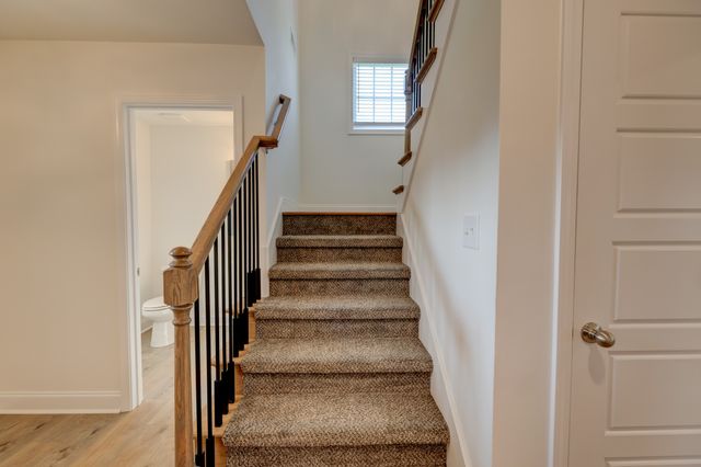 1385 Harmon Ln, Clarksville, TN 37042